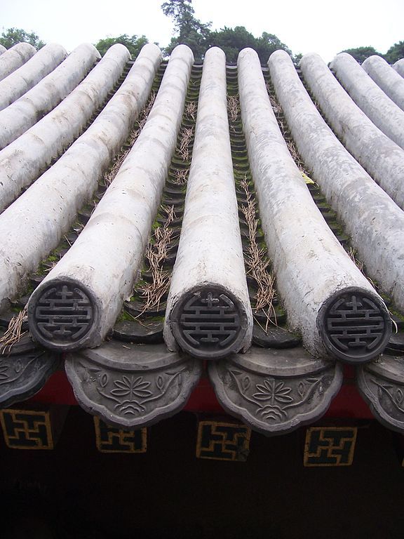 traditional chinese roof tile work