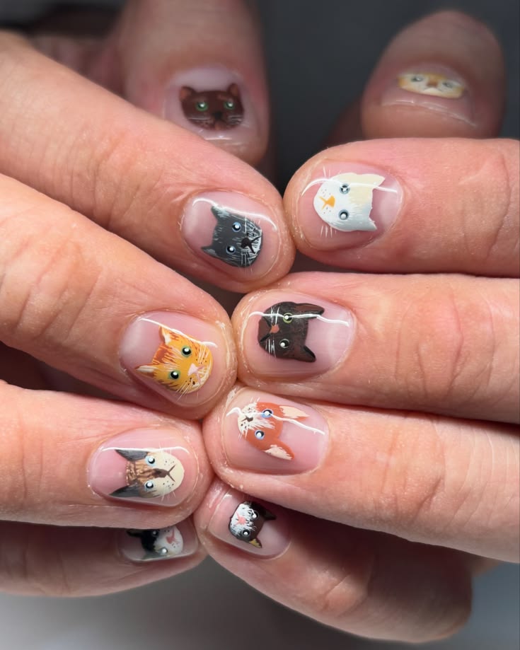 I really think more lads should get cats on their nails cos 