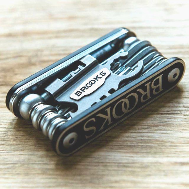 MT21 Multitool by Brooks England. Unioncy loves this gadget!