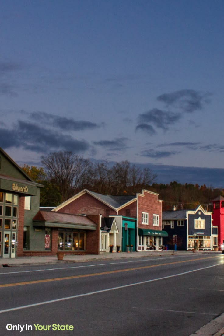 Searching for a small town near Sleeping Bear Dunes? This sm