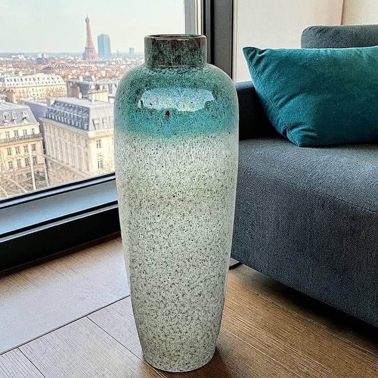 Grand Jarrón en Terre Cuite Turquoise et Blanc Sable 70 cm