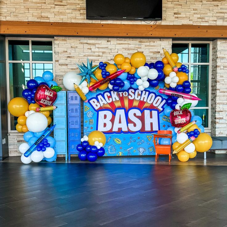 If you’re headed to @northpointcommunitychurch be sure to st
