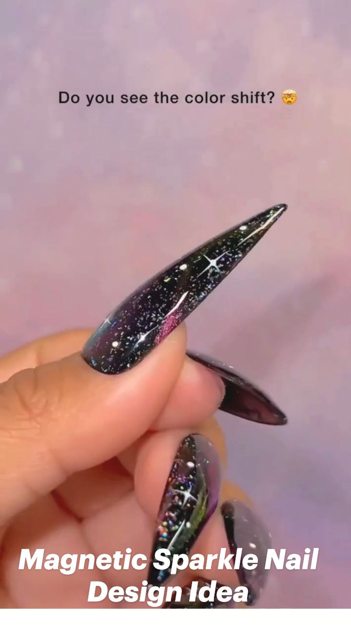 Magnetic Sparkle Nail Design Idea #naildesignidea#sparklenai