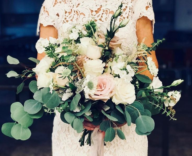 Angeline Oppenheimer on Instagram: “Bridal bouquet for the s