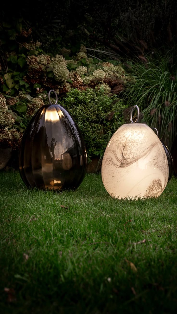 Sahara lamps combine refined Venetian Murano blown glass wit
