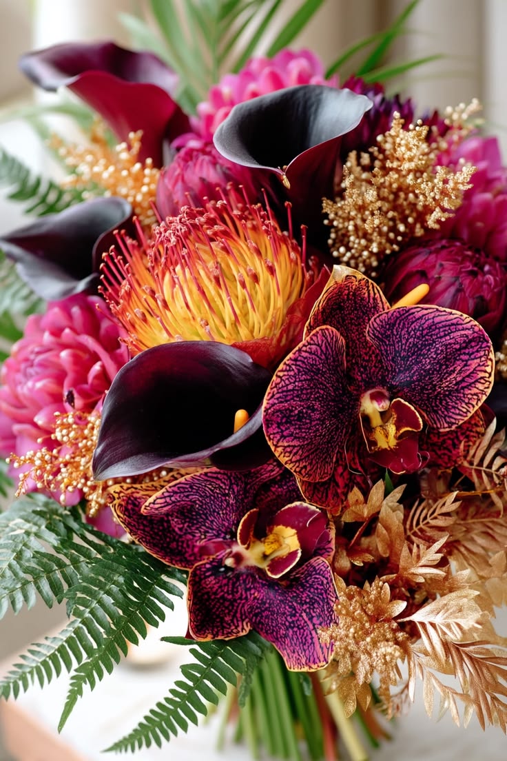 10 Tropical Wedding Bouquet Ideas That Are Anything But Basi