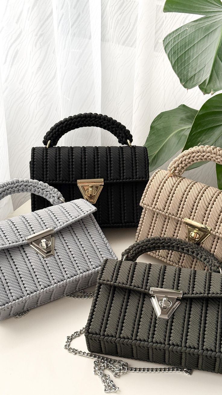 Learn how to create a stylish canvas bag with my step-by-ste