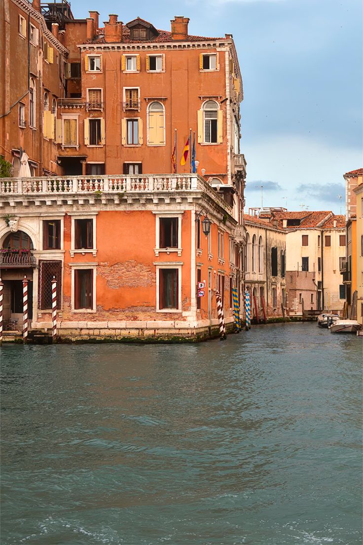 A serene view along Venice’s Grand Canal at the historic bra