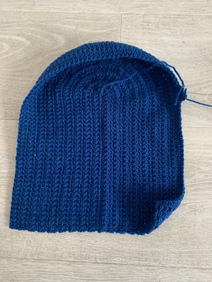 'Wrapped up' crochet balaclava hood: free crochet pattern - 