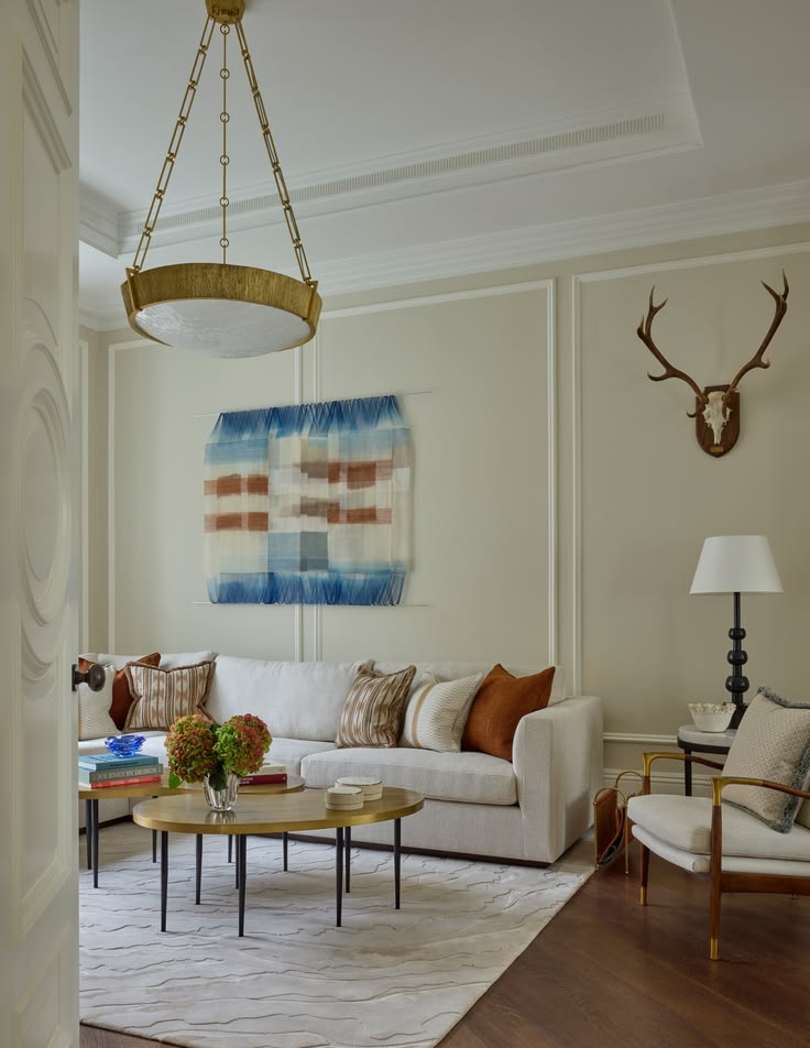 ⁠It's not unusual for a London townhouse to be arranged vert