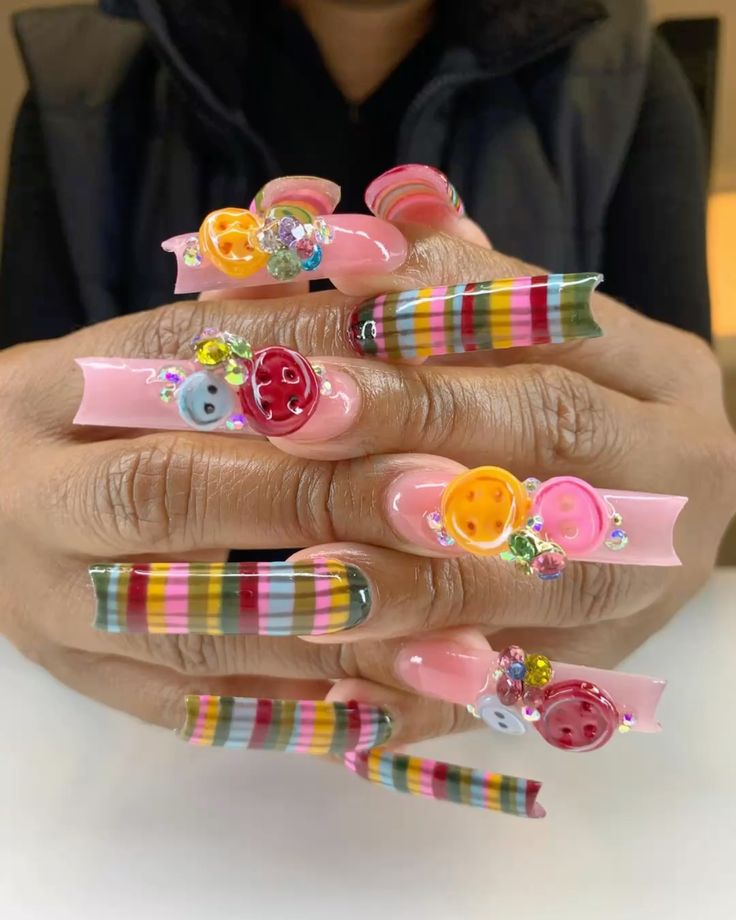 Freestyle long nails