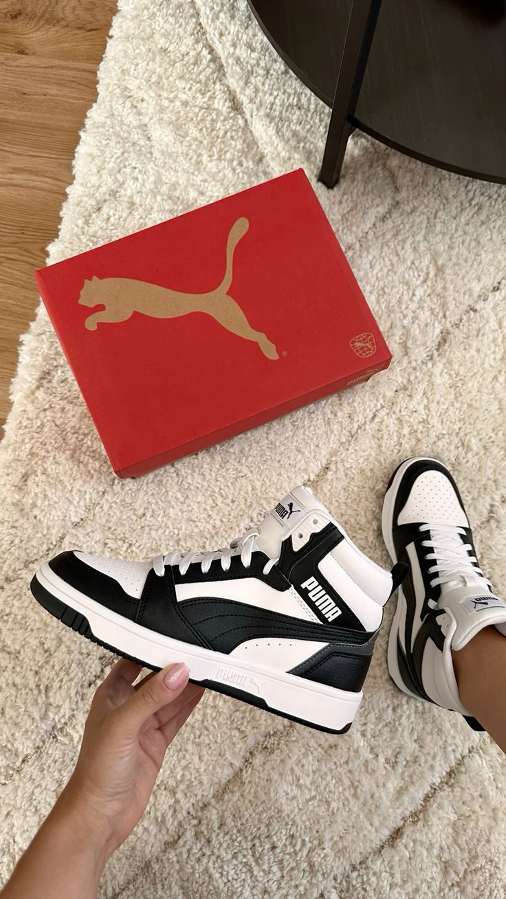 Puma Sneaker ~ click on the Link to Shop ⛓️ ~ Insta/@Ivaa_jk