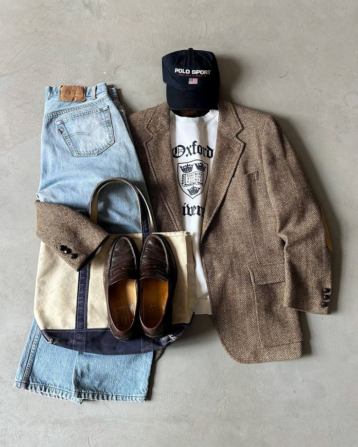New Vintage Clothing Shop with unique second hand items on D