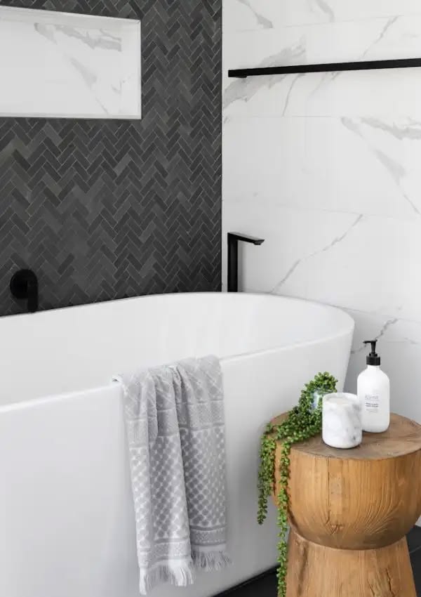 Guest bathroom essentials list: Must-Haves - Hand Towels, Ha
