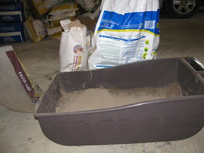 How to Make an Easy Dust Box for Chickens