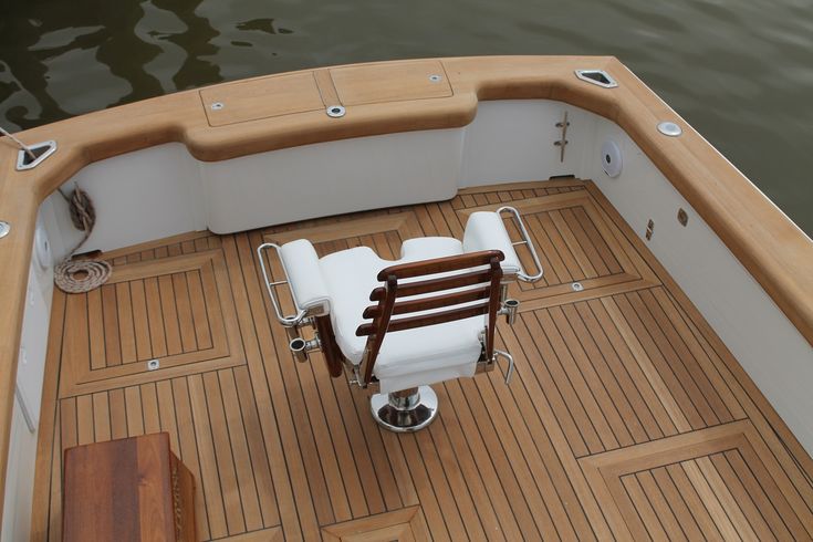 Worton Creek Marina - Bertram 31