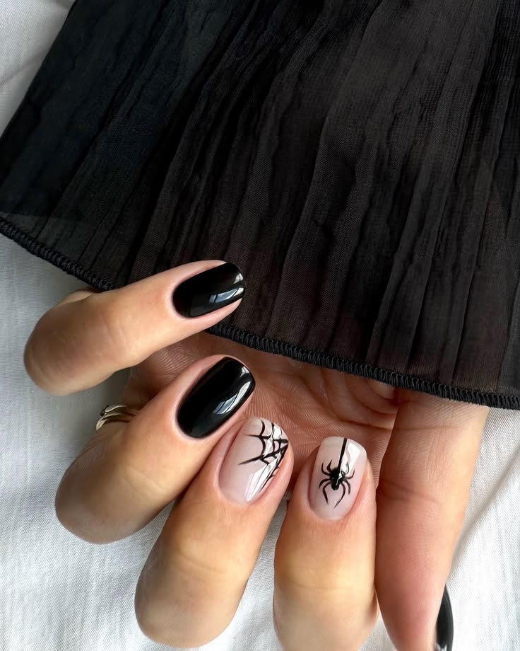 Discover 30 must-have short Halloween nail designs for 2026.