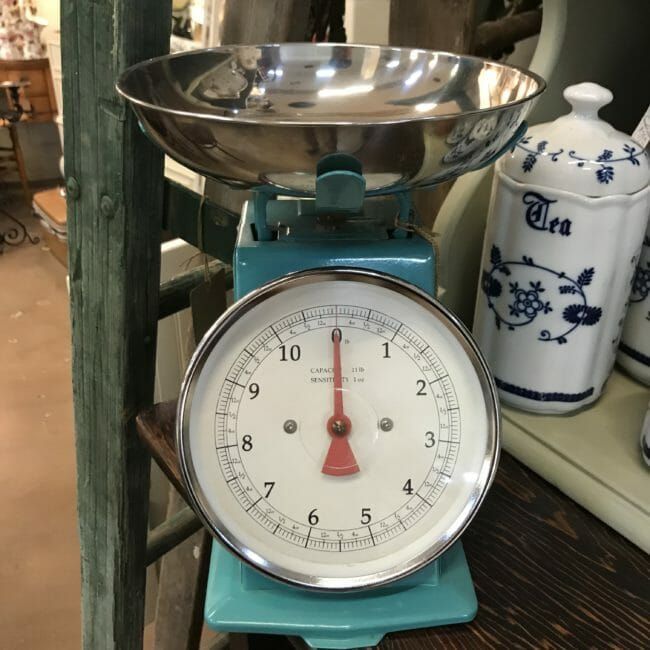 Teal Metal Scale #antiquekitchenscale #blue #teal #tealmetal