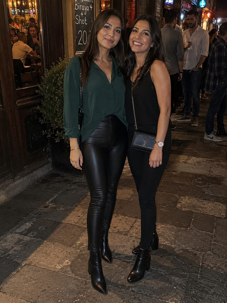 Tops to Wear with Leather Leggings
​
​#outfittrends #outfiti