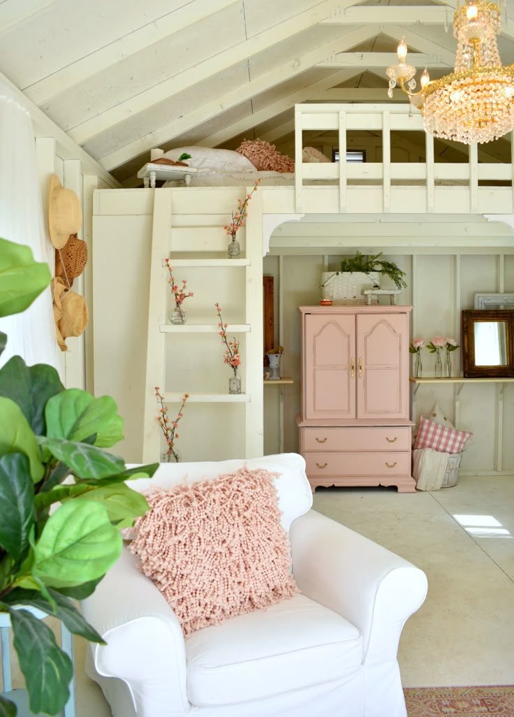 We have ourselves a "She Shed"! | Fancy Farmgirls