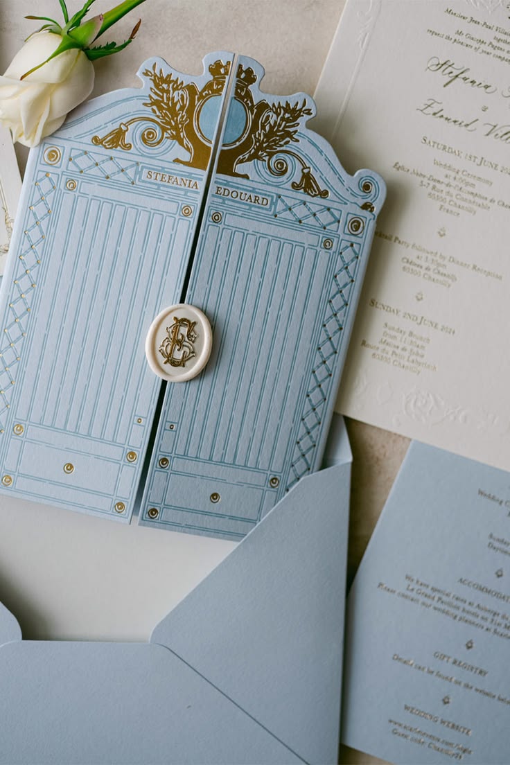 The complete French château wedding invitation suite for Châ