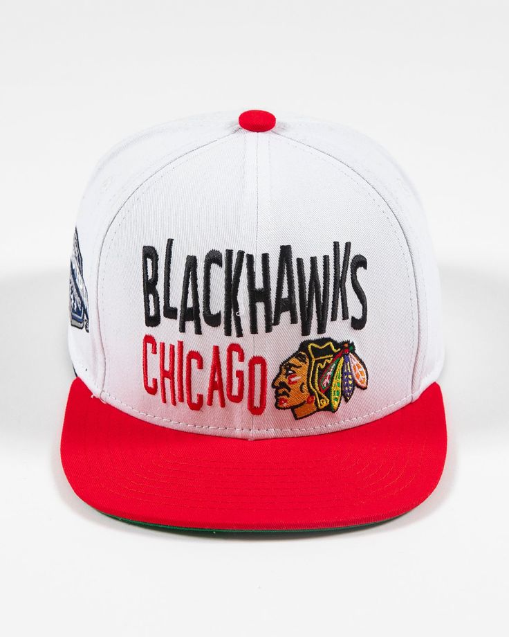 This Mitchell & Ness Chicago Blackhawks Youth Toss Up Flat B