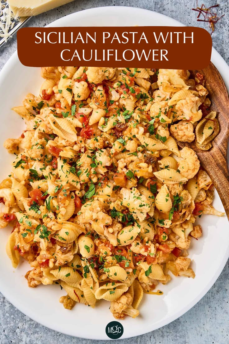 This Sicilian pasta with cauliflower and saffron combines si