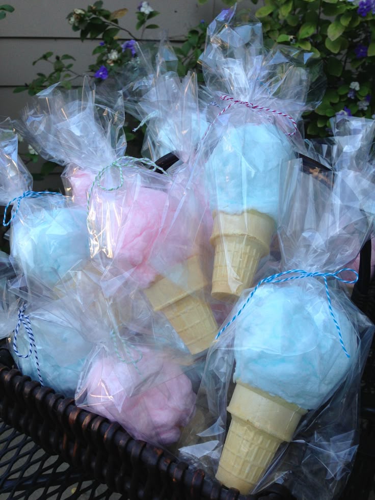 Cotton Candy Cones: huge hit at our bake sale! Would make fu