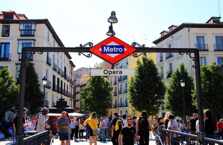 Si hay un mes que transforma Madrid en un lugar mágico, ese 