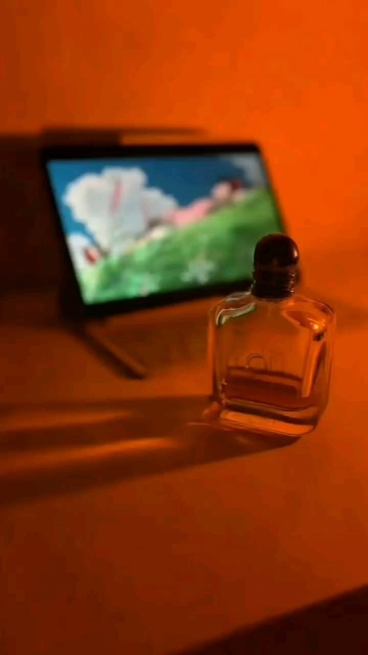 cozy night setup an addictive scent 
watch my reels on insta