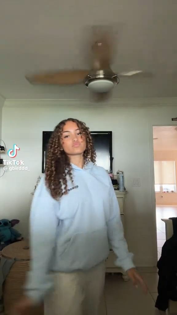 Looking for cute, comfy & aesthetic clothing? Sunset Surf ha