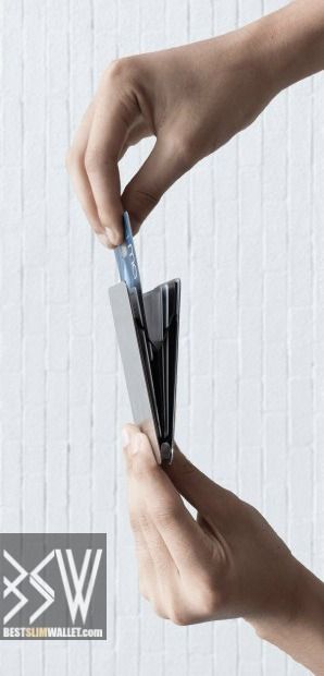 When we first laid eyes on the Al Wallet, our first impressi