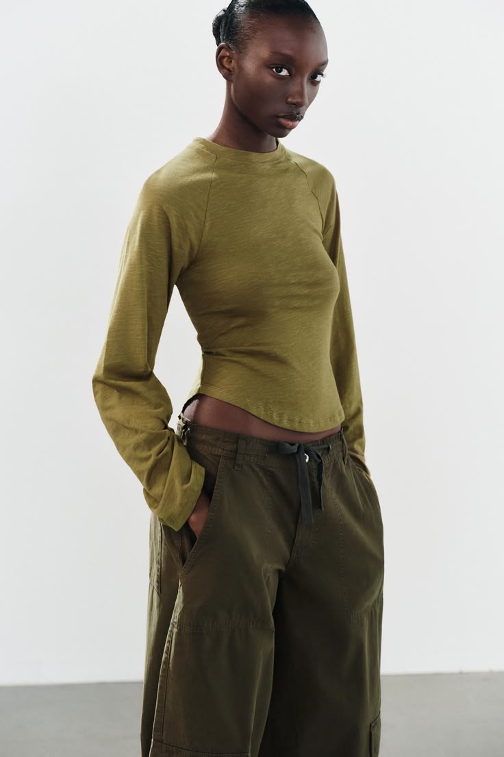 T-SHIRT À COL ROND - Kaki clair | ZARA France