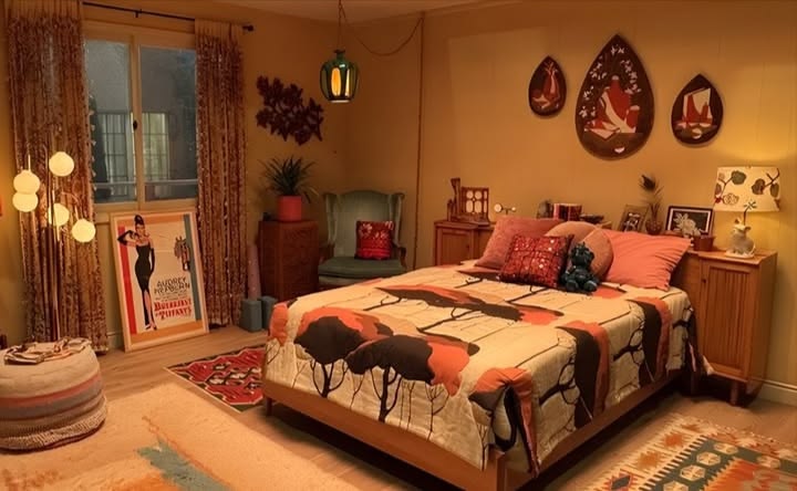 set for lexi howard's bedroom in euphoria season 3. (via wbs