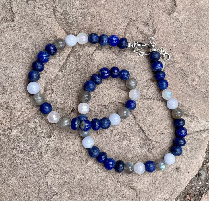 There’s plenty of gleam and glisten in this necklace to ligh
