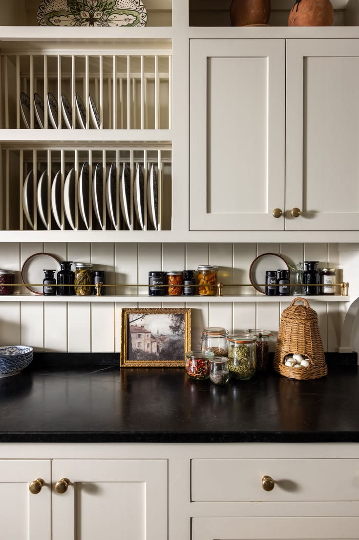 BESPOKE TUDOR - Design Shop Interiors
