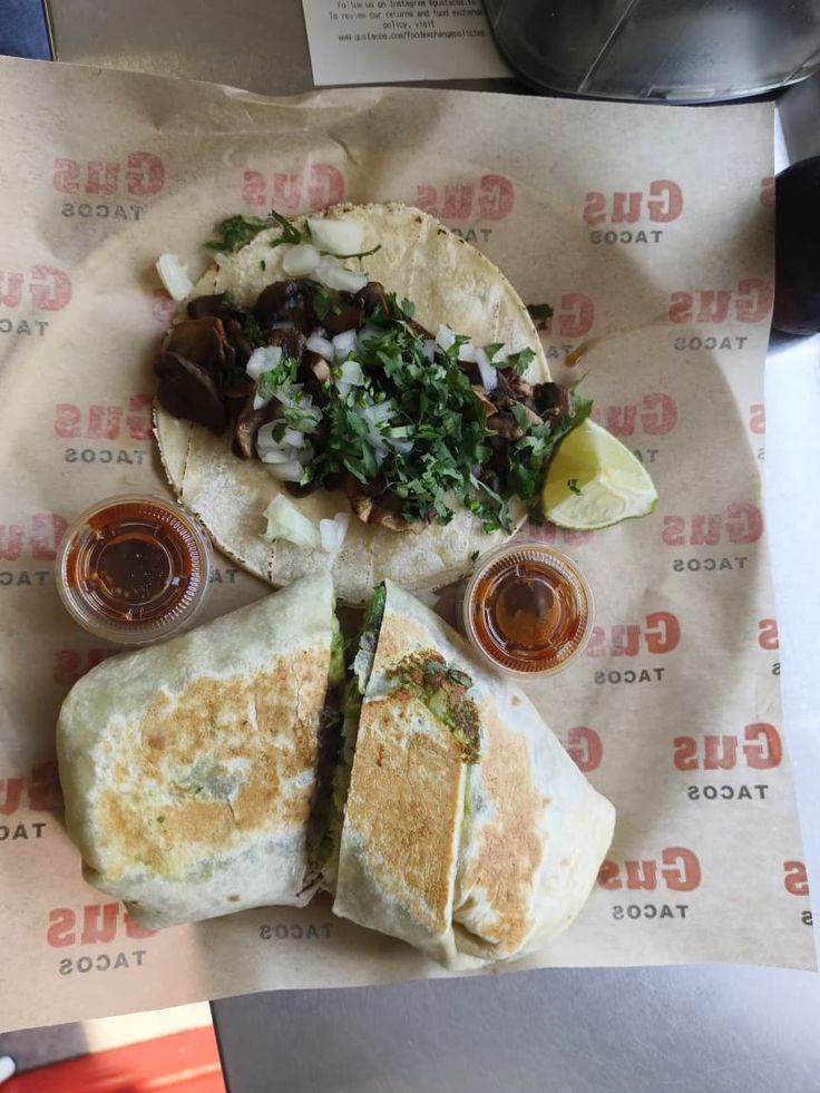 A Toronto downtown classis.. Gus Tacos