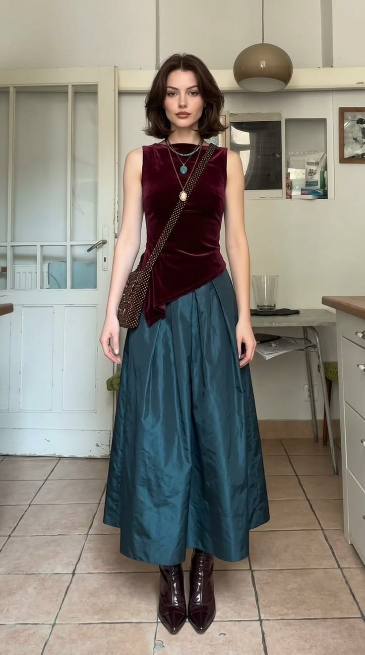 Step up your autumn fashion with this sophisticated rich jew