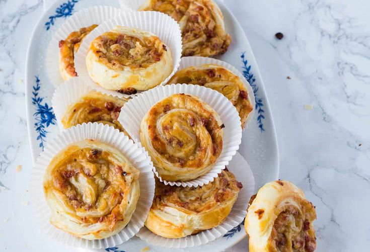 Pizzaschnecken mit Blätterteig – Rezept für den Thermomix®