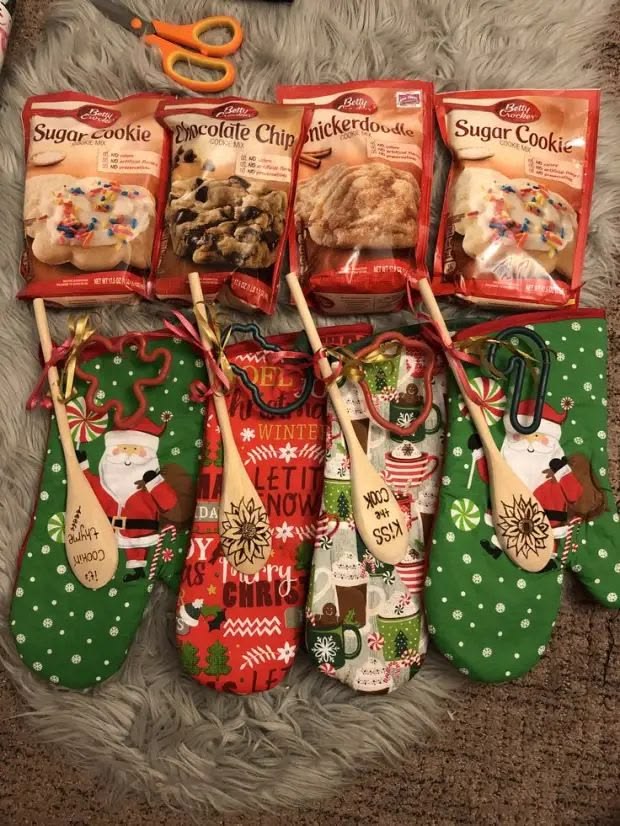 30 Insanely Cute DIY Christmas Gift Ideas to Impress Anyone 