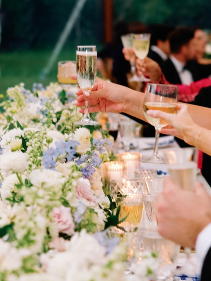 Elegant, Classic, and Chic Waterfront Wedding at Kirkland Ma