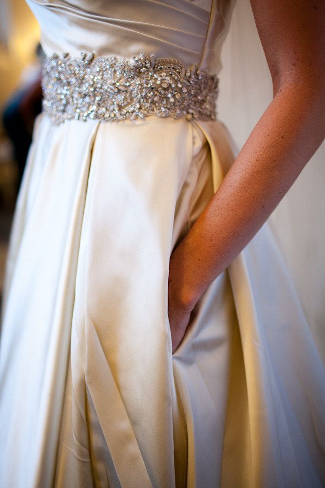 Very pretty and love the POCKETS!