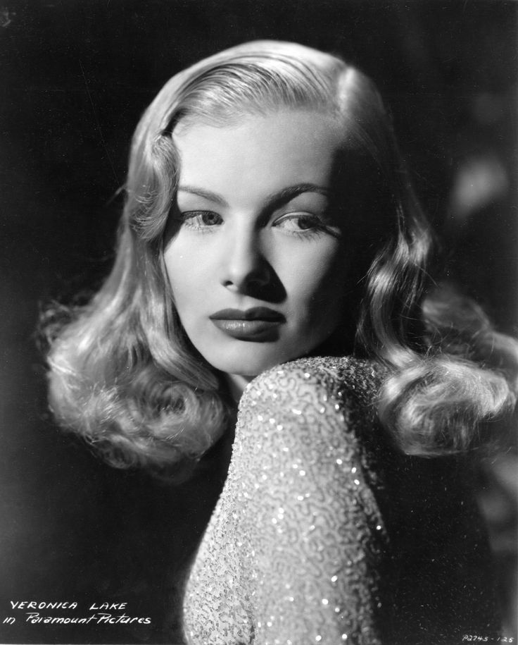 The 30 Most Iconic Bangs of All Time - Actress Veronica Lake