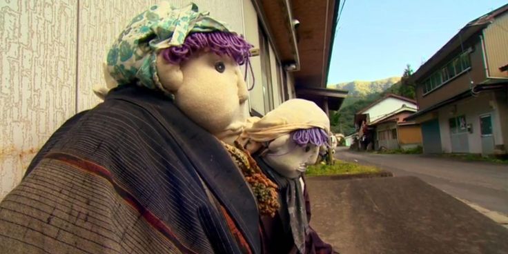Japan's village of dolls: A low birth rate and migration to 