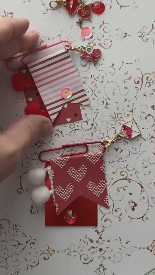 Valentine Paperclip Banners 💘 These make great embellishment