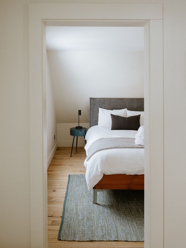 Minimal And modern Farmhouse design featuring a custom handm