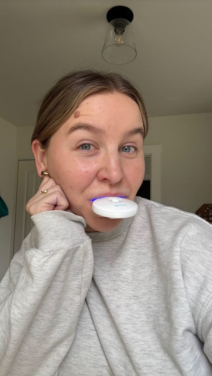 anyone else a lil’ self conscious about their smile? 🤭🙋🏼‍♀️
