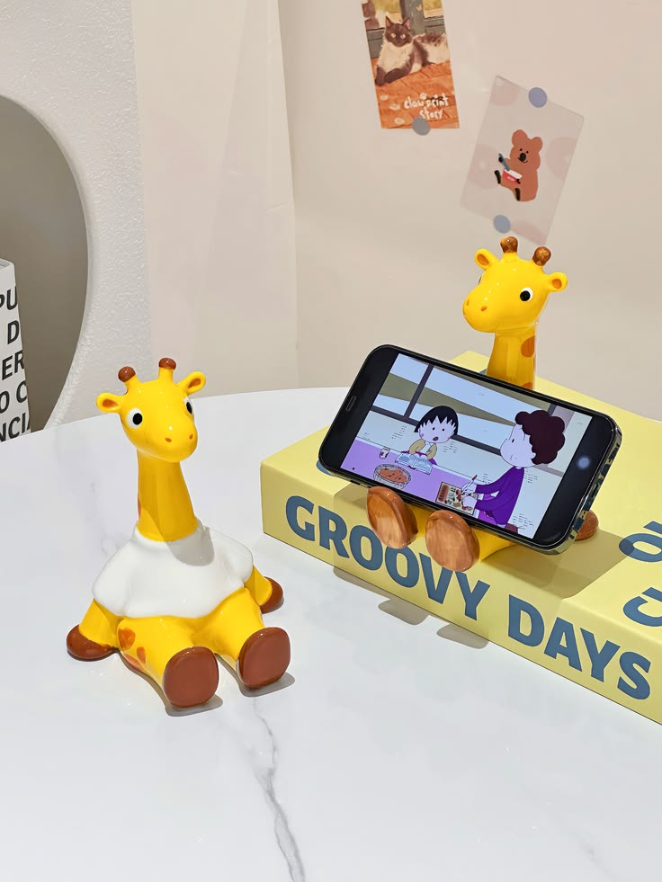 Kawaii Giraffe Phone Stand, Cute Ceramic Animal Phone Holder