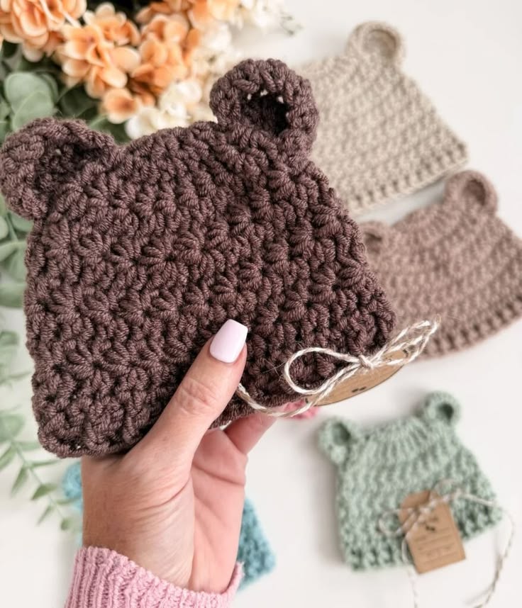 Free Crochet Baby Bear Hat Pattern | Star Stitch Baby Bear H