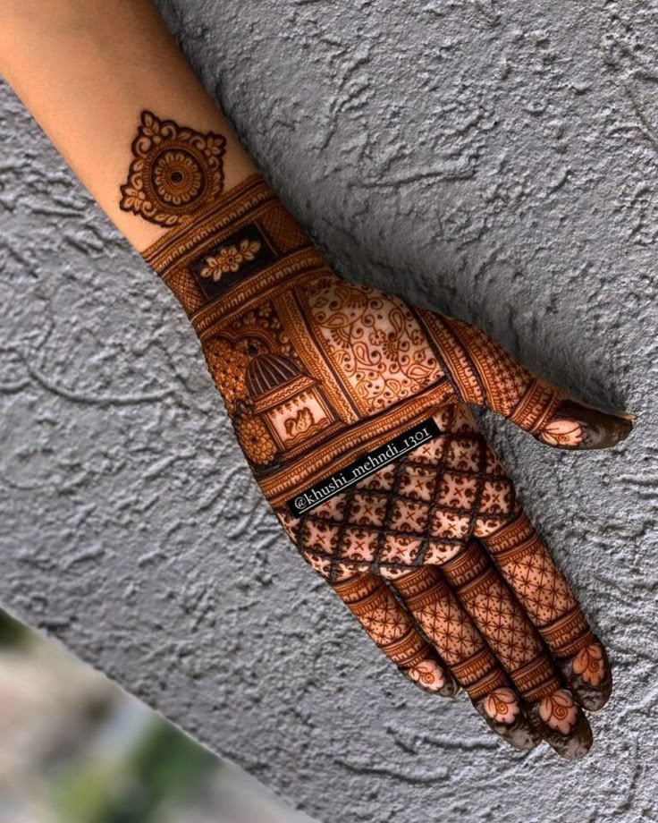 75 Small Mehndi Designs For Front Hand, For Kids, & Simple! 